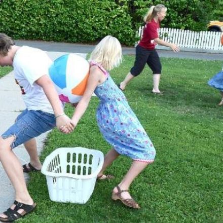 A Couple of Fun Outside Games For Buddies and Family