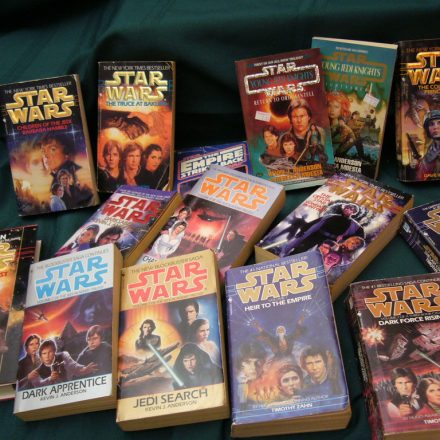 What makes Star Wars Books popular with mass?